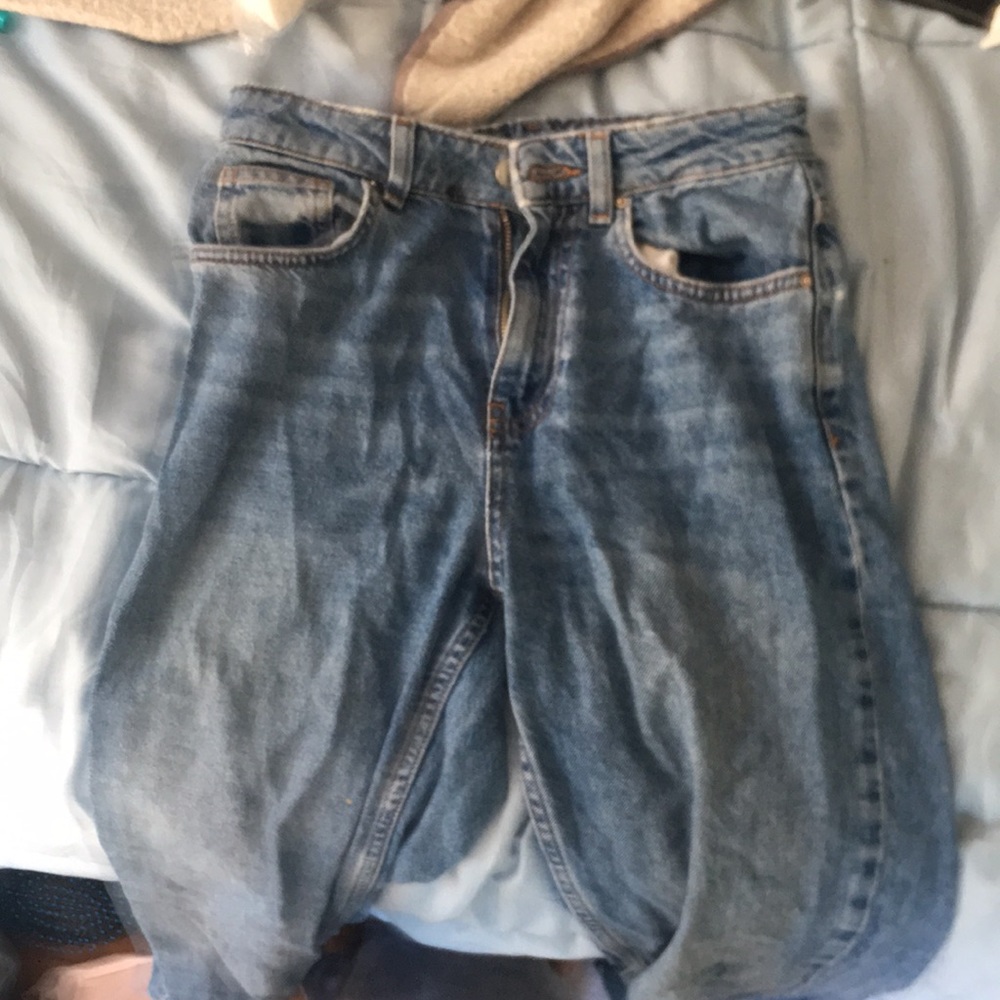 Medium wash mom jeans